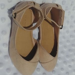 NWOT pink pointed toe ballet flats